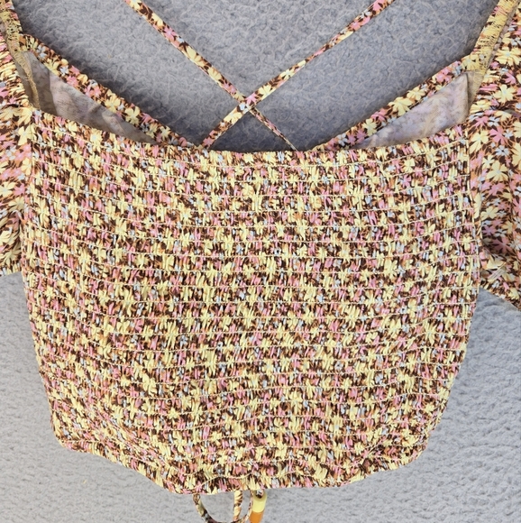 Maaji Womens Beach Wear Tops Sz M Cutout Ditsy Flower Pink Yellow Versatile Wear - Picture 12 of 15